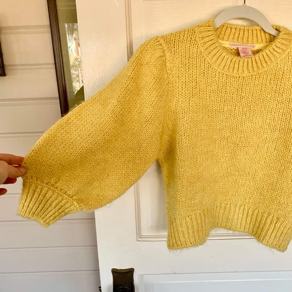 Cropped Bubble Sleeve UO Sweater, Small